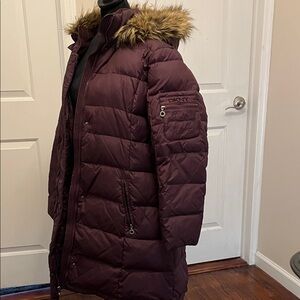 DKNY Women's Burgundy Puffer Coat with Faux Fur Hood